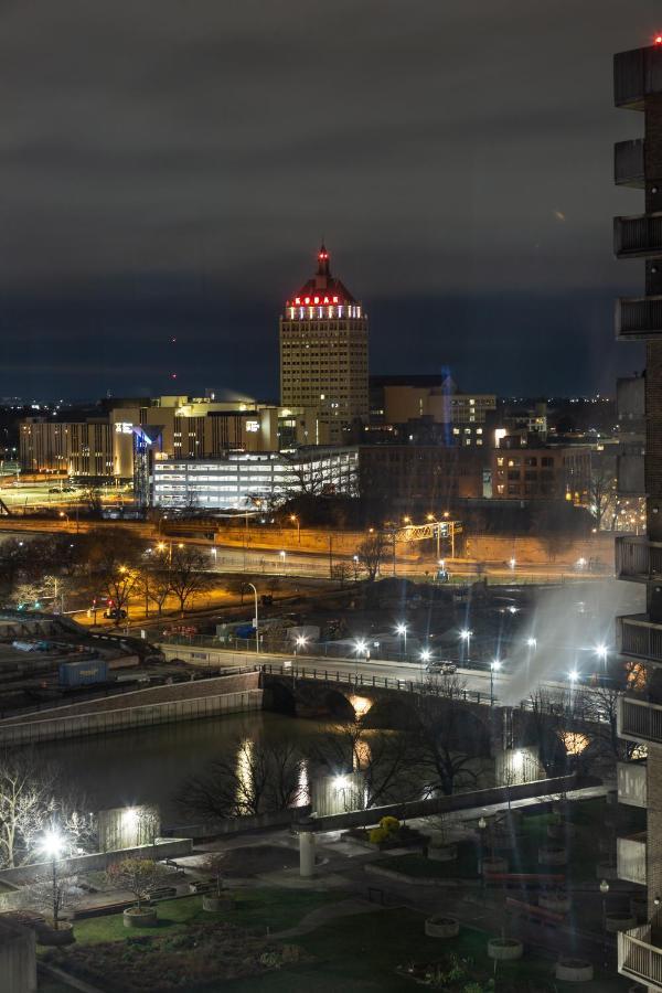 Apartamento King Bed W/ Panoramic Views Of Dt! Rochester Exterior foto
